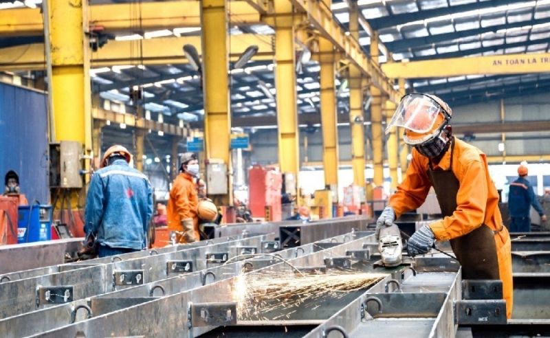 Sản xuất công nghiệp lấy lại đà tăng trưởng