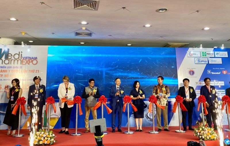 Lễ cắt băng khai mạc Triển lãm Quốc tế chuyên ngành Y dược lần thứ 21 (Vietnam Medipharm Expo 2023)