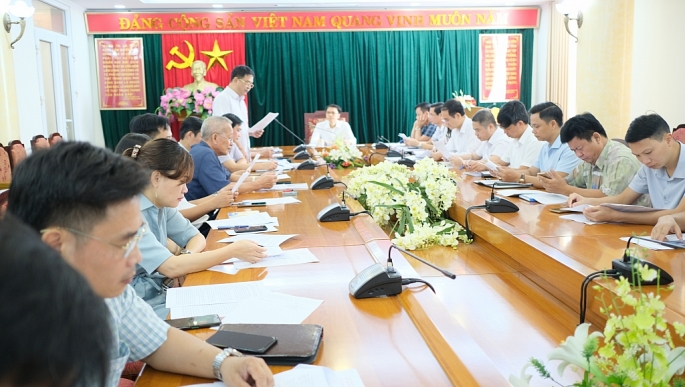 Quang cảnh buổi họp Quang cảnh buổi họp