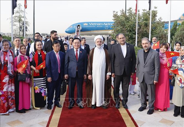 Lễ đón Chủ tịch Quốc hội Vương Đình Huệ tại Sân bay Mehrabad, Thủ đô Tehran. Ảnh: TTXVN