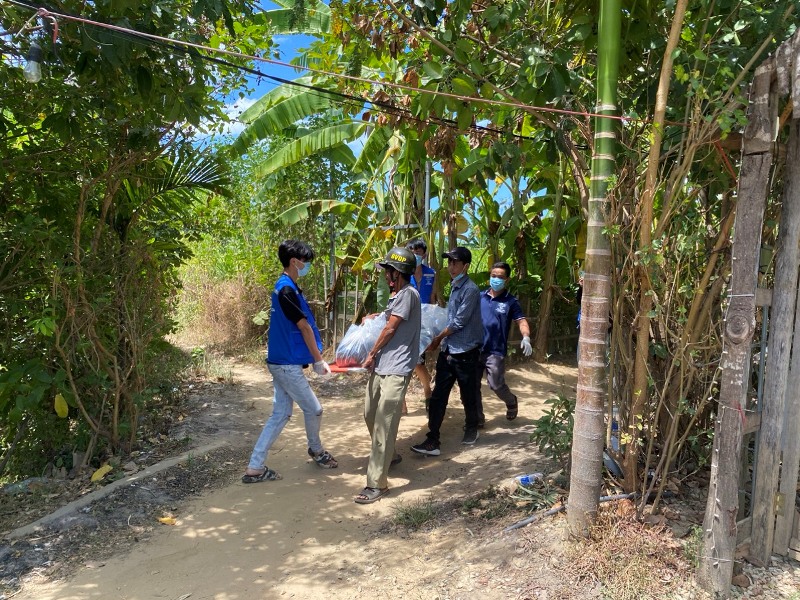 Th&acirc;n nh&acirc;n người bị nạn đ&atilde; đến xin nhận về mai t&aacute;ng