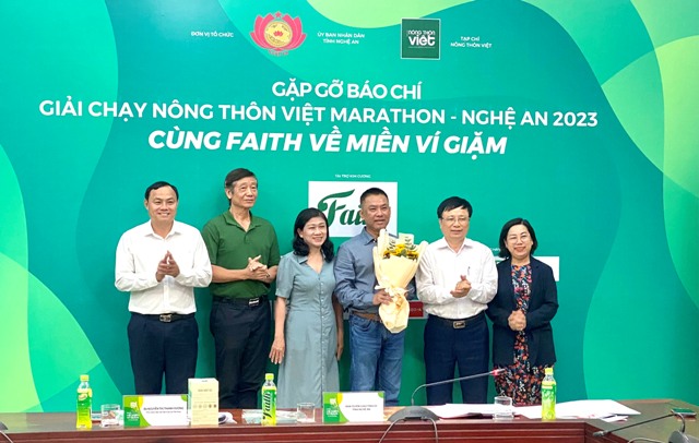 Gặp gỡ báo chí Giải chạy Nông thôn Việt marathon – Nghệ An 2023: Cùng Faith về miền Ví Giặm