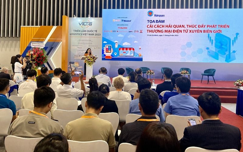 Thúc đẩy phát triển thương mại điện tử xuyên biên giới
