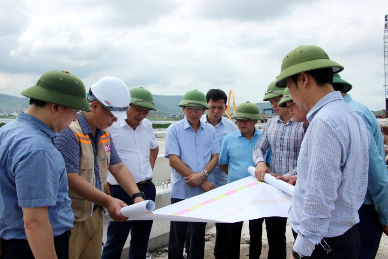 Quảng Ninh: Tháo gỡ khó khăn trong thi công các dự án, công trình trọng điểm