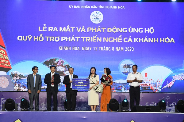 Thanh phố Hồ Chí Minh ủng hộ 500 triệu