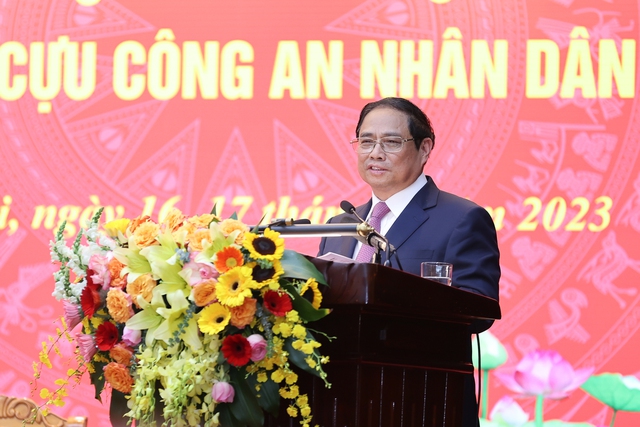 Thủ tướng Phạm Minh Chính nhấn mạnh, CAND là lực lượng vũ trang trọng yếu của Đảng, Nhà nước và nhân dân; đóng vai trò quan trọng tham mưu nòng cốt, xung kích trong sự nghiệp bảo vệ an ninh quốc gia, bảo đảm trật tự, an toàn xã hội - Ảnh: VGP/Nhật Bắc