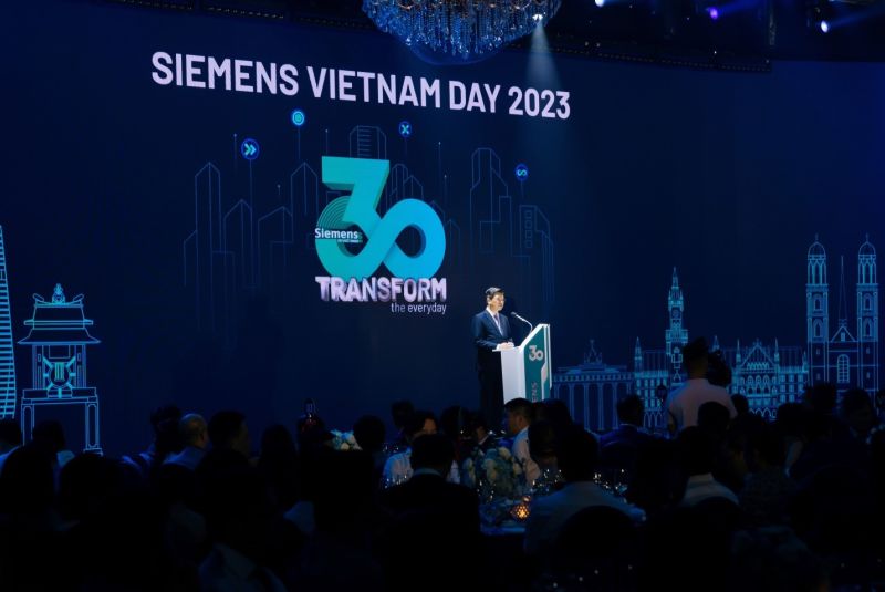 Ông Nguyễn Văn Dũng, Phó Chủ tịch HĐND Thành phố Hồ Chí Minh phát biểu tại sự kiện