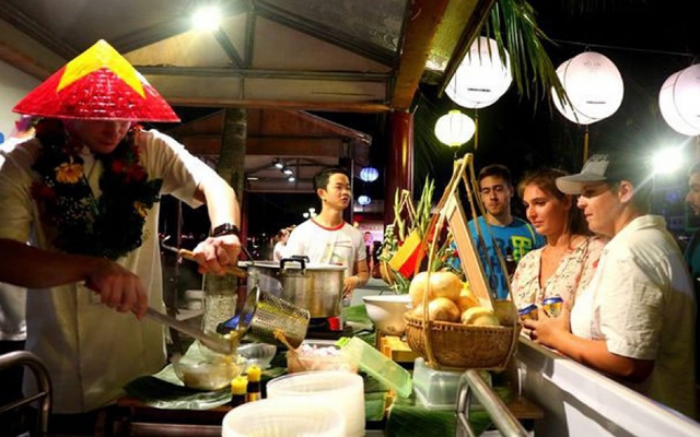 Một gian hàng ở sự kiện chợ ẩm thực được tổ chức tại Quảng Nam