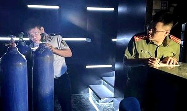 Hà Nội thu giữ 3 bình khí N20