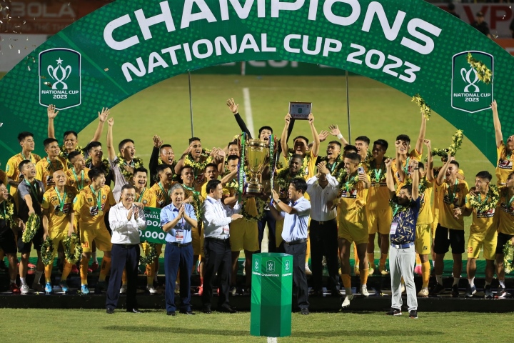 CLB Thanh Hóa vô địch Cúp quốc gia sau nhiều năm chờ đợi.
