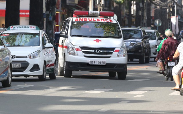 Rất cần bổ sung các quy định về dịch vụ vận chuyển cấp cứu người bệnh