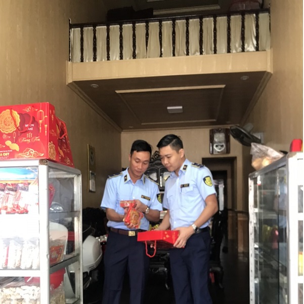 Hưng Yên tăng cường kiểm tra các cơ sở sản xuất, kinh doanh bánh trung thu