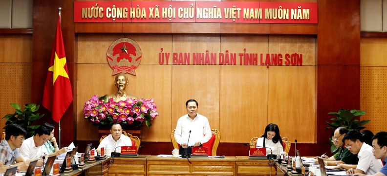 Phó Bí thư Tỉnh ủy, Chủ tịch UBND tỉnh Lạng Sơn Hồ Tiến Thiệu phát biểu chỉ đạo tại phiên họp