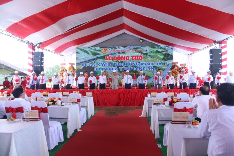 Ngày 30/6/2023, UBND tỉnh Long An đã tổ chức lễ động thổ dự án xây dựng Vành đai 3 – TP.HCM đoạn qua tỉnh Long An.
