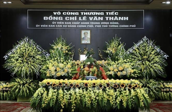 Đồng chí Lê Văn Thành là tấm gương sáng về bản lĩnh chính trị, tinh thần tiên phong đổi mới, dám nghĩ, dám làm, dám chịu trách nhiệm, tận tuỵ phụng sự Tổ quốc, phục vụ Nhân dân