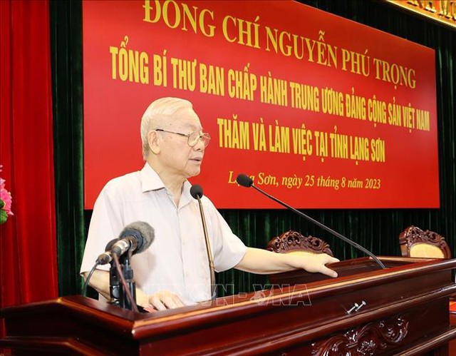 Tổng Bí thư Nguyễn Phú Trọng phát biểu tại buổi làm việc với Ban Thường vụ Tỉnh ủy và cán bộ chủ chốt tỉnh Lạng Sơn - Ảnh: TTXVN
