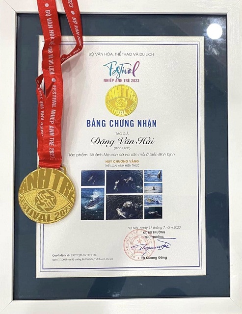 Bằng chứng nhận HCV của Ban tổ chức. Bằng chứng nhận HCV của Ban tổ chức.