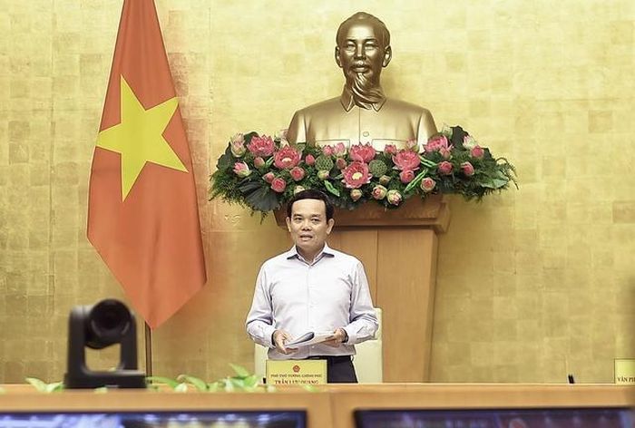 Phó Thủ tướng yêu cầu các bộ, ngành, địa phương phải quyết liệt hơn trong việc tổ chức thực hiện các chương trình MTQG - Ảnh: VGP/Hải Minh