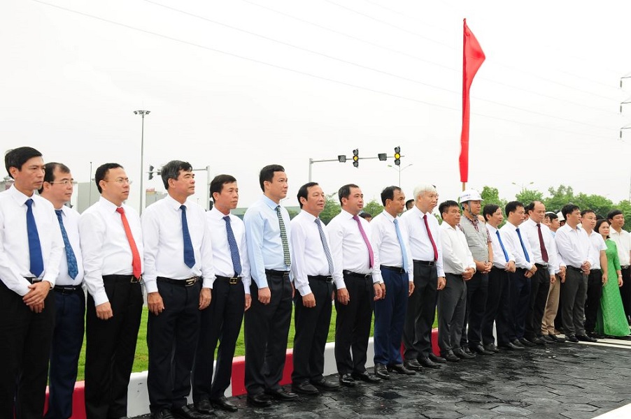 Lãnh đạo tỉnh Hải Dương đến dự lễ gắn biển đại lộ Võ Văn Kiệt