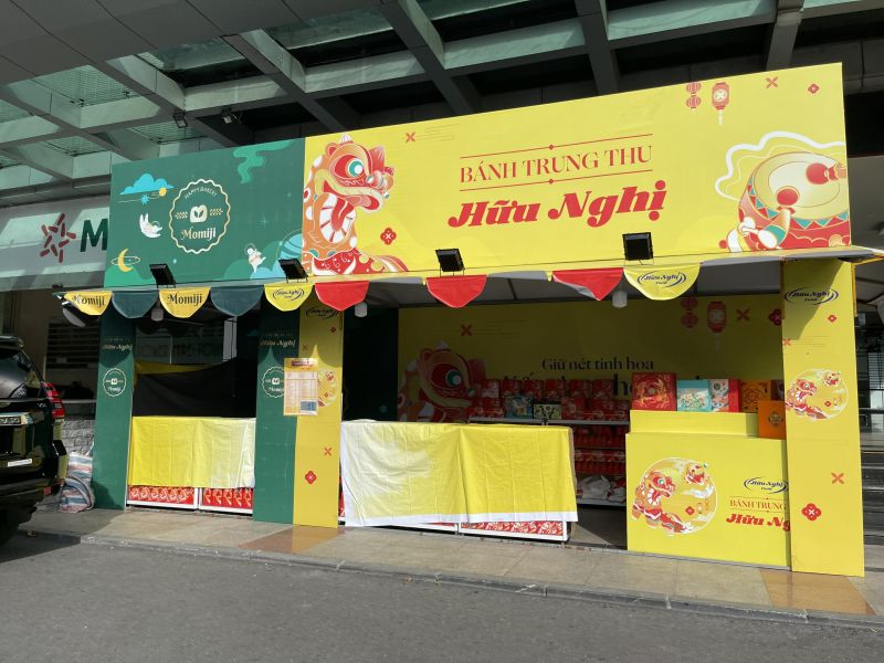 Thị trường bánh Trung thu 2023: Kẻ lo lắng ít khách, người “trăm đơn” mỗi ngày