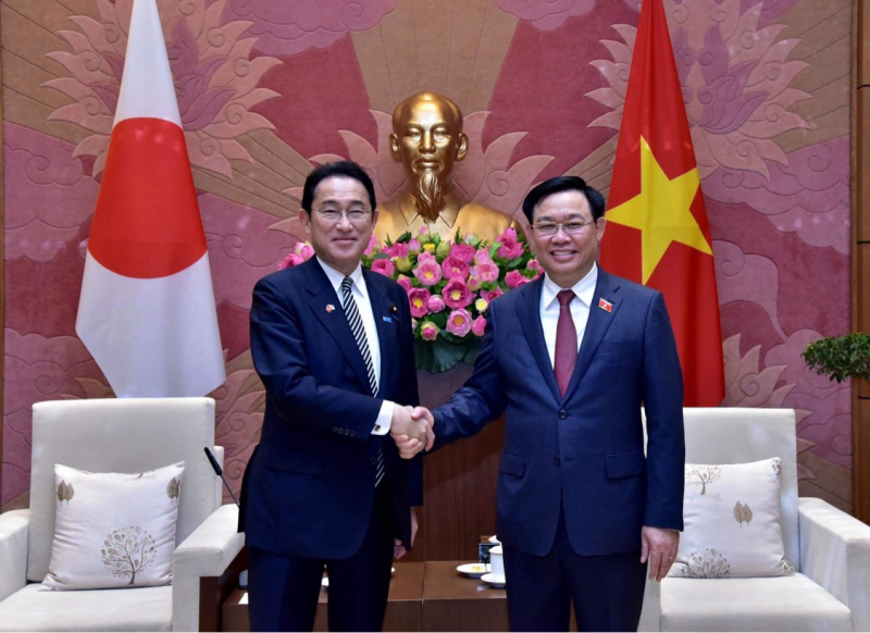 Chủ tịch Quốc hội Vương Đình Huệ tiếp Thủ tướng Nhật Bản, Chủ tịch Liên minh nghị sĩ hữu nghị Nhật - Việt Kishida Fumio thăm chính thức Việt Nam tháng 5.2022. Ảnh: Lâm Hiển