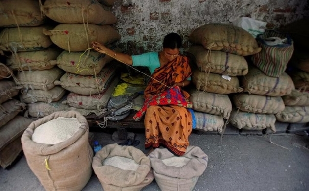 Thị trường gạo châu Á tiếp tục căng thẳng sau khi Ấn Độ hạn chế xuất khẩu