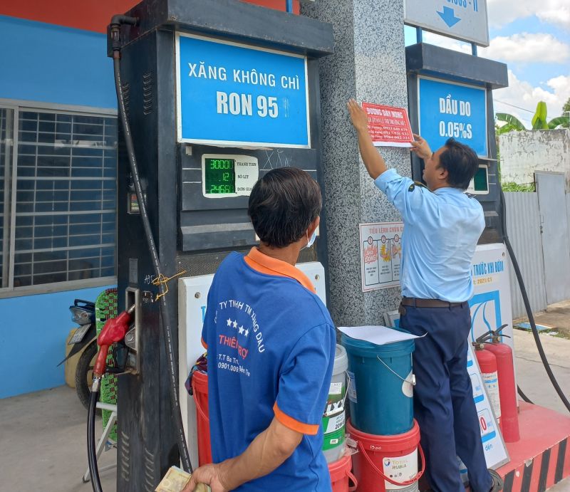 Bến Tre: Phát hiện, xử phạt nhiều doanh nghiệp kinh doanh xăng dầu vi phạm