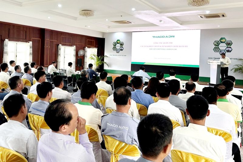 KLH HAGL AGRICO Lào đã tổ chức Hội nghị triển khai công tác quản trị các xí nghiệp chuối và xí nghiệp bò