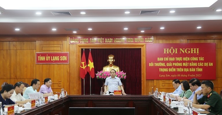Bí thư Tỉnh ủy Lạng Sơn Nguyễn Quốc Đoàn phát biểu kết luận tại hội nghị