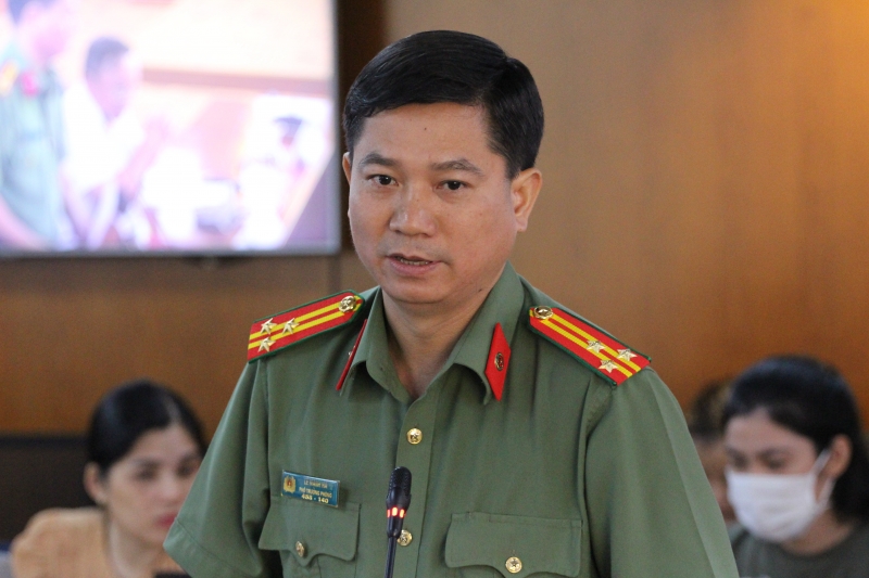 Thượng tá Lê Mạnh Hà, Phó trưởng Phòng Tham mưu Công an TP. Hồ Chí Minh thông tin tại buổi họp báo