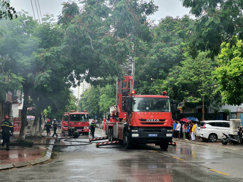Cảnh sát Phòng cháy chữa cháy tỉnh Bắc Ninh tổ chức chữa cháy tại phường Kinh Bắc, thành phố Bắc Ninh.
