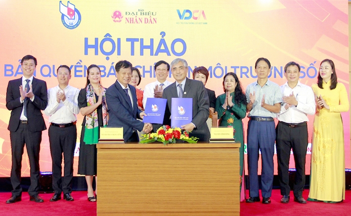 lễ ký kết thỏa thuận hợp tác giữa Hội Nhà báo Việt Nam và Hội Truyền thông số Việt Nam