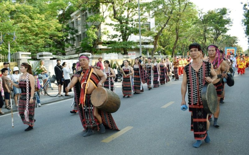 Người dân tộc Cơ tu ở Nam Đông tại Festival Huế