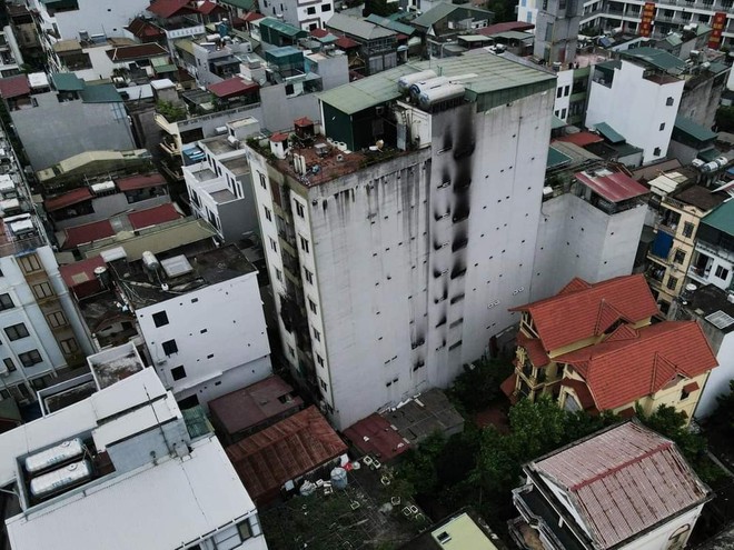 Tòa nhà chung cư mini Khương Hạ- nơi xảy ra vụ cháy làm 56 người tử vong chỉ được cấp phép xây dựng 6 tầng