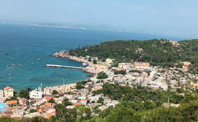 Bình Định: Chuyên chở miễn phí người dân xã đảo Nhơn Châu