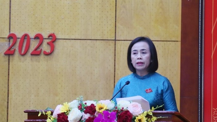 Chủ tịch HĐND tỉnh Lạng Sơn Đoàn Thị Hậu phát biểu tại kỳ họp
