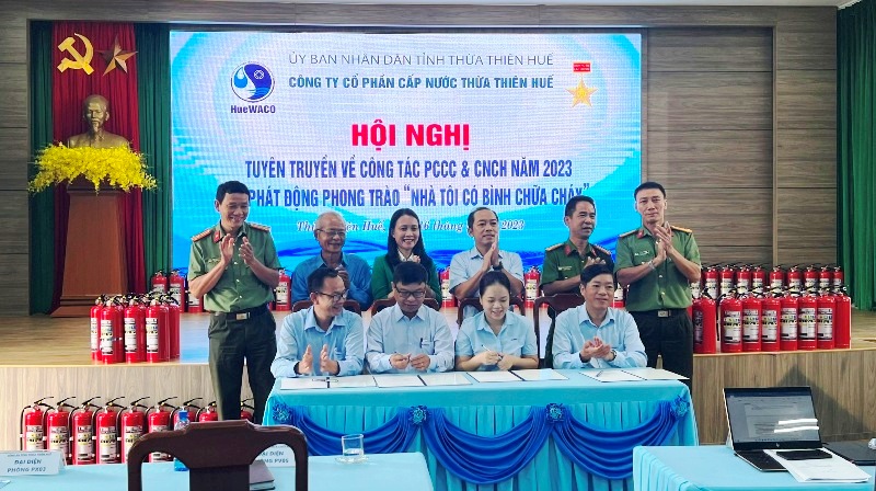 Thừa Thiên Huế- Phát động phong trào “Nhà tôi có bình chữa cháy”