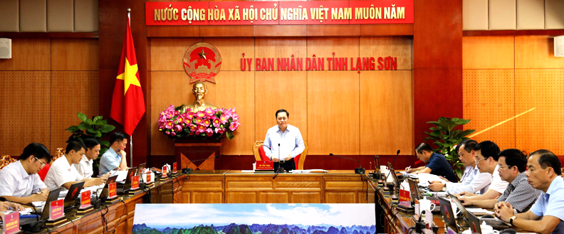 Chủ tịch UBND tỉnh Lạng Sơn, Hồ Tiến Thiệu chủ trì phiên họp