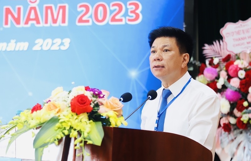 Thạc sĩ, Bác sĩ CK2 Lê Đăng Khoa, Giám đốc Bệnh viện Nhi Thanh Hóa phát biểu khai mạc hội nghị.