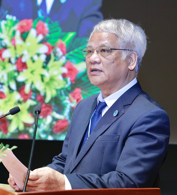 Ông Phùng Văn Ổn phát biểu ý kiến tại Hội thảo