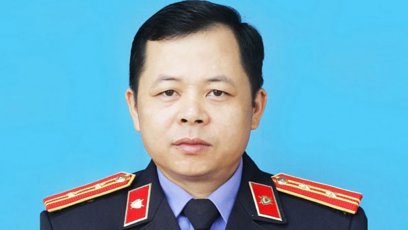 Vi Đức Ninh (Nguyên Viện trưởng VKSND huyện Lục Ngạn khi chưa bị bắt).