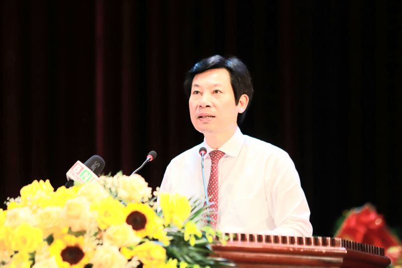 Ông Nguyễn Xuân Định - Phó Chủ tịch BCH TƯ Hội Nông dân Việt Nam phát biểu chỉ đạo tại Đại hội.