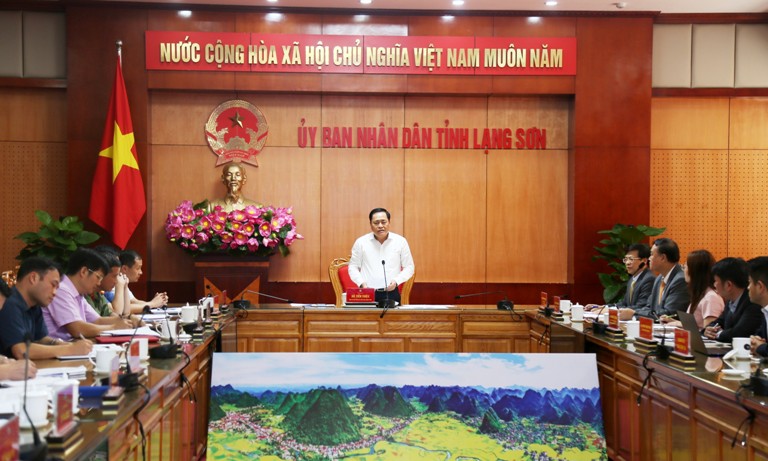 Chủ tịch UBND tỉnh Lạng Sơn Hồ Tiến Thiệu phát biểu tại buổi làm việc với Công ty Cổ phần Tập đoàn Gia Định