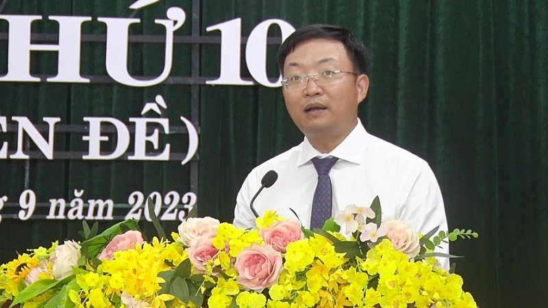 Với tỷ lệ phiếu bầu đạt 100%, ông Nguyễn Thế Anh được bầu giữ chức Chủ tịch UBND thị xã Nghi Sơn, nhiệm kỳ 2021-2026.
