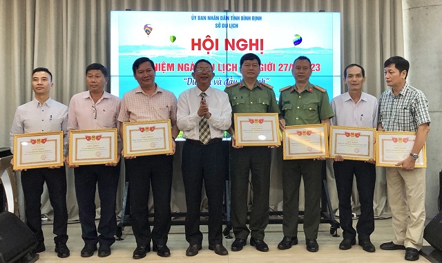 Bình Định kỷ niệm Ngày Du lịch Thế giới