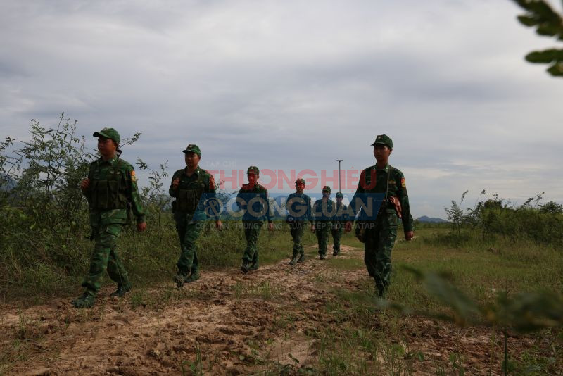 Chiến sĩ Đồn Biên phòng Cửa khẩu Quốc tế Tịnh Biên chủ động các biện pháp công tác biên phòng, tăng cường kiểm soát chặt chẽ biên giới