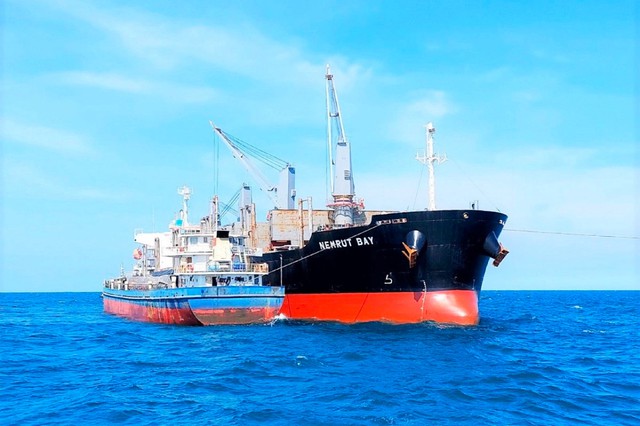 Tàu hàng quốc tịch Panama từng bị mắc cạn tại vùng biển Bình Thuận hồi tháng 7/2023 và được giải cứu thành công. Ảnh: Báo GT