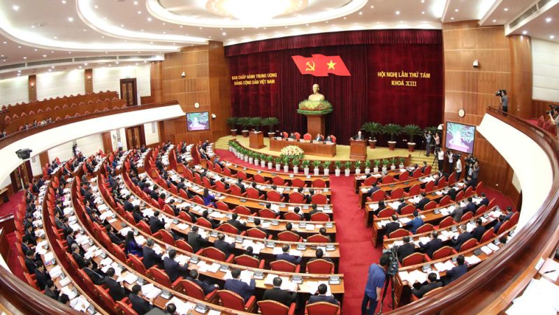 Chọn cán bộ sai, hậu quả là nhiều cán bộ không đáp ứng được yêu cầu nhiệm vụ, sa vào vòng lao lý