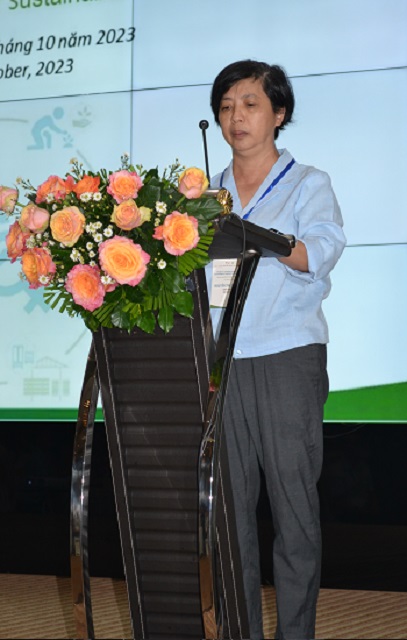 Bà Nguyễn Thị Tố Trân phát biểu chào mừng Diễn đàn.