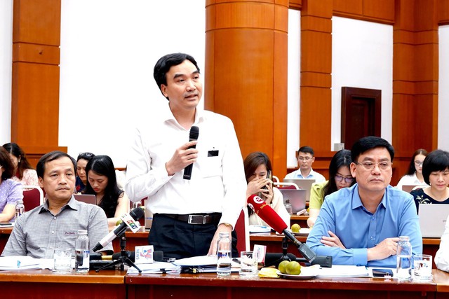 Ông Phạm Văn Bình, Phó Cục trưởng Cục Quản lý giá, Bộ Tài chính - Ảnh: VGP